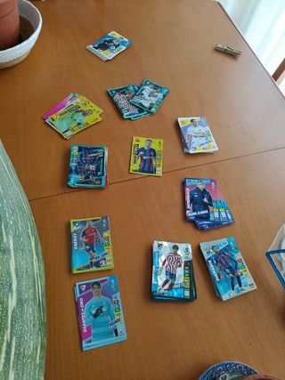 Cromos de fútbol:  son del 22 23