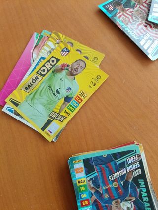 Cromos de fútbol:  son del 22 23