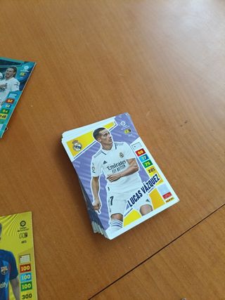 Cromos de fútbol:  son del 22 23