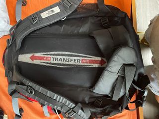Mochila para escalada The North Face roja