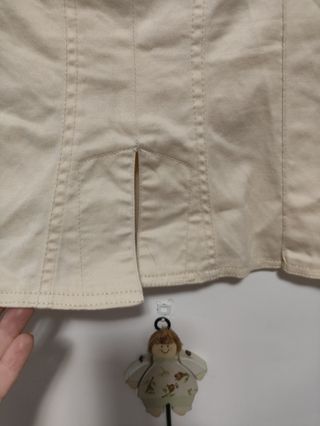 Falda beige Adolfo Domínguez