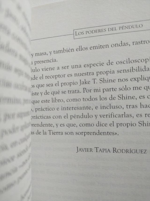 Los Poderes del Pendulo (Spanish Edition)