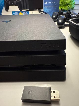 PS4 Pro (PlayStation 4 Pro) - 1TB