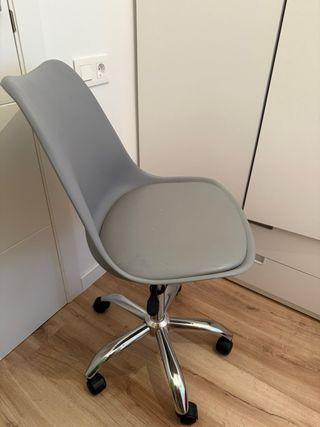 Silla oficina giratoria gris
