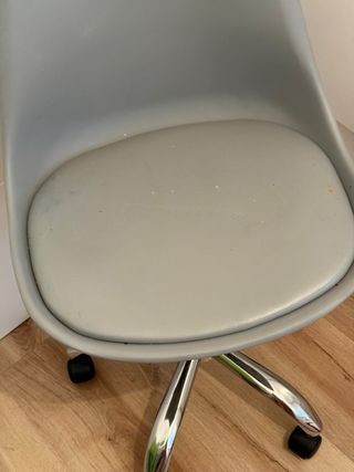 Silla oficina giratoria gris