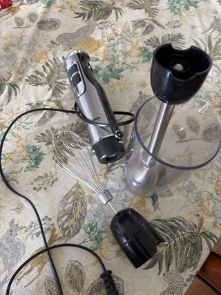 Batidora de mano + accesorios 