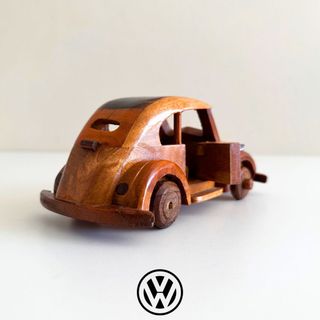 2 Carros VW Beetle Madeira Artesanal