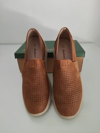 Zapatos Anatomic marrones, talla 38