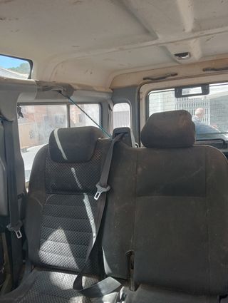 Land Rover Defender 2007
