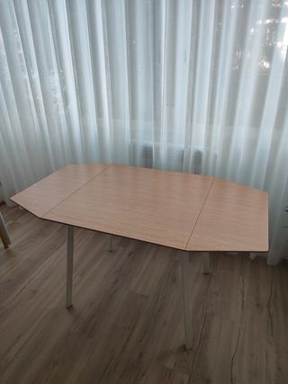 Mesa de comedor extensible