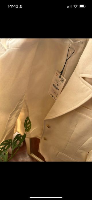 Chaqueta blanca Zara talla M 