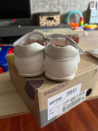 Sandalias Pablosky blancas - niña