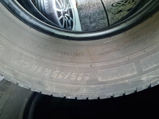 4 Neumáticos Kumho usados 225 75r16c 116q