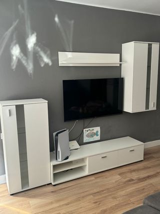 Muebles salón blancos - TV, estanterías