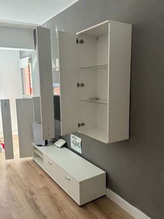 Muebles salón blancos - TV, estanterías