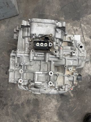 Caja cambios vehículo Toyota auris Hybrido