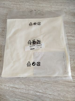 Pantalla IKEA KRUSNING blanca