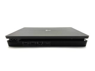 E1795883-0	Sony Ps4 Slim 500gb