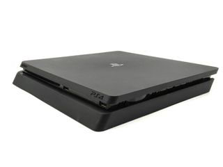E1795883-0	Sony Ps4 Slim 500gb