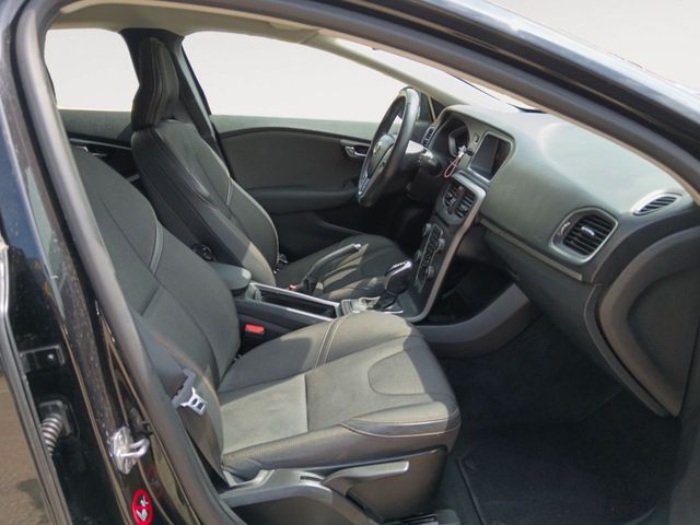 Volvo V40 Plus