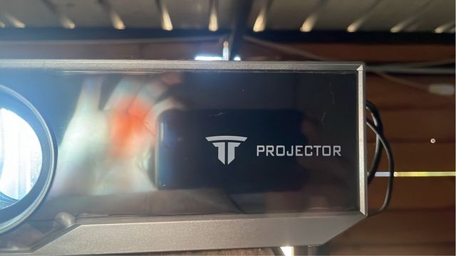 Proiettore video grigio