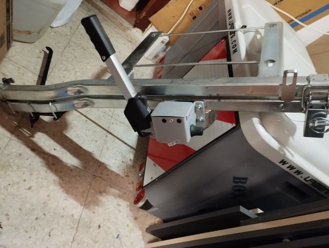 Towbox Urbeni: caja portaequipajes