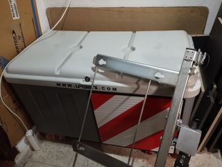 Towbox Urbeni: caja portaequipajes