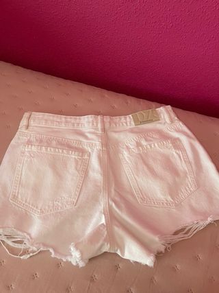 Shorts Stradivarius blancos 