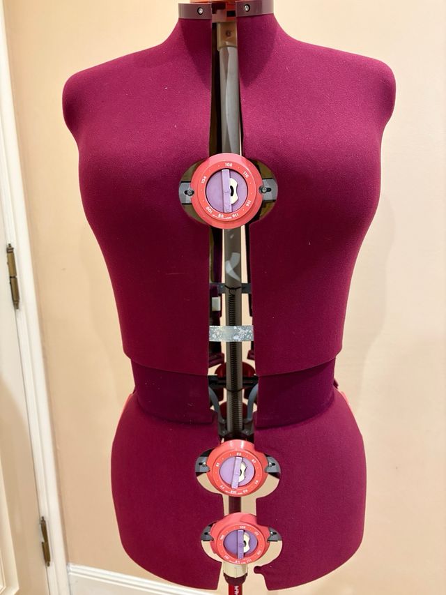 Maniquí costura ajustable