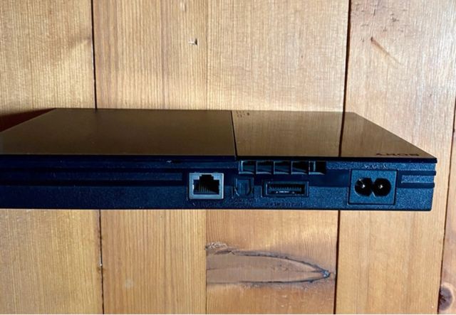 PlayStation 2 Slim Console Bundle