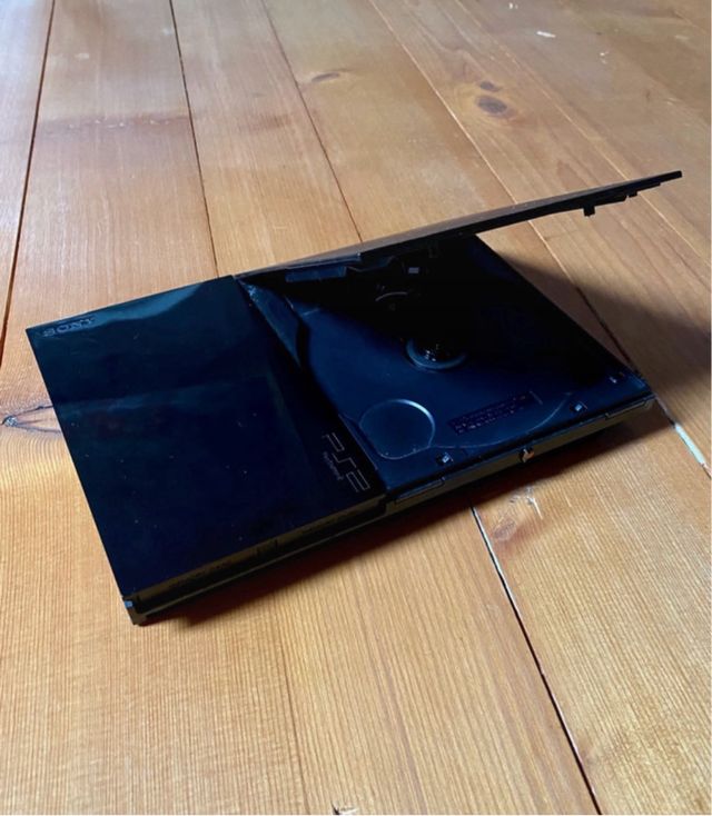 PlayStation 2 Slim Console Bundle