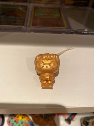Kinder Harry Potter dorado
