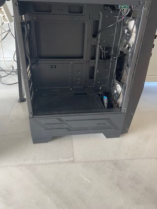 Torre PC MSI MAG Forge 100M negra