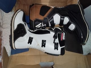 Botas motocross Alpinestars
