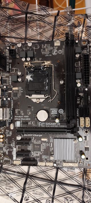 Placa base Gigabyte GA-H81M-S2H