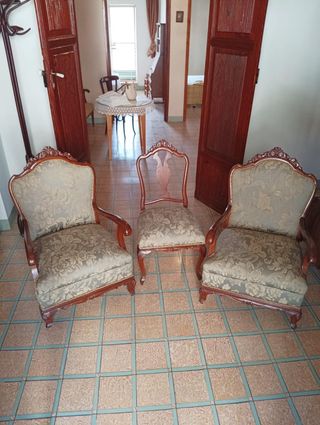 Juego 3 butacas estilo antiguo