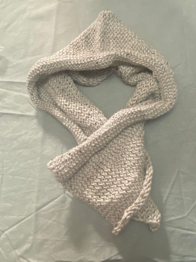 Gorro bufanda beige tejido a mano