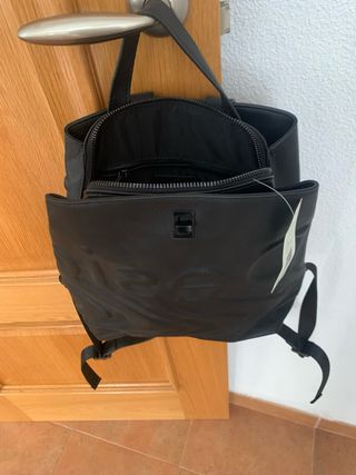 Mochila Desigual negra