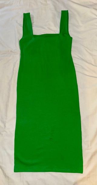 Vestido midi verde de Zara