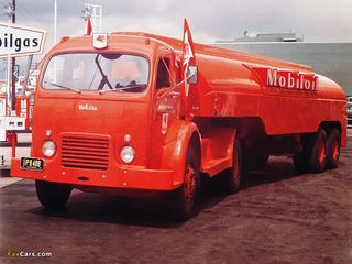 Camión americano White 3000 mobiloil 1951