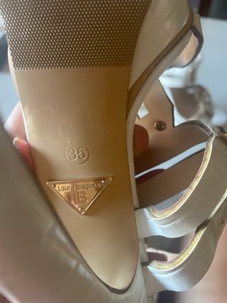 Sandalias Laura Biagiotti blancas