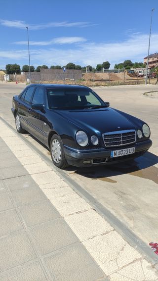 Mercedes-Benz E300TD turbodiesel 