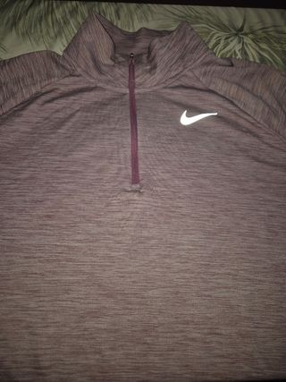 Camisetas Nike running - morada