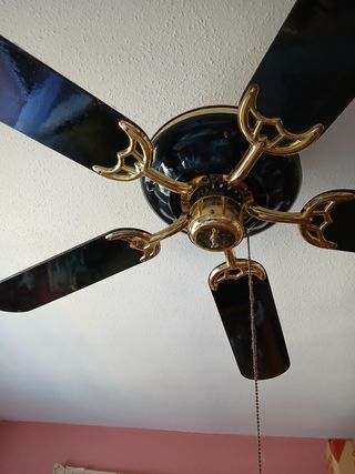 Ventilador techo vintage negro y dorado