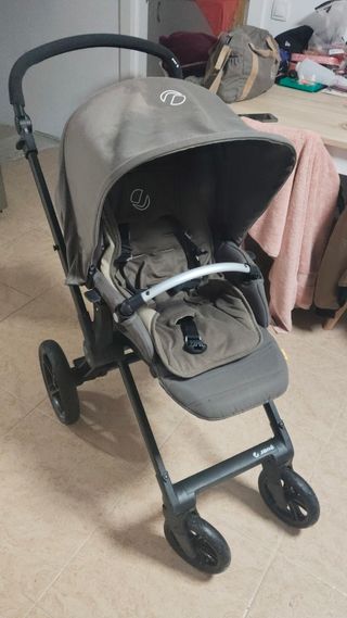 Cochecito bebé Trio: capazo, silla y maxicosi.