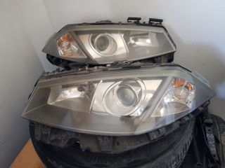Faros Xenón Renault - Izquierdo y Derecho