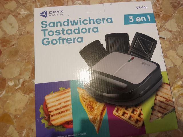 Sandwichera, Tostadora y Gofrera 3 en 1