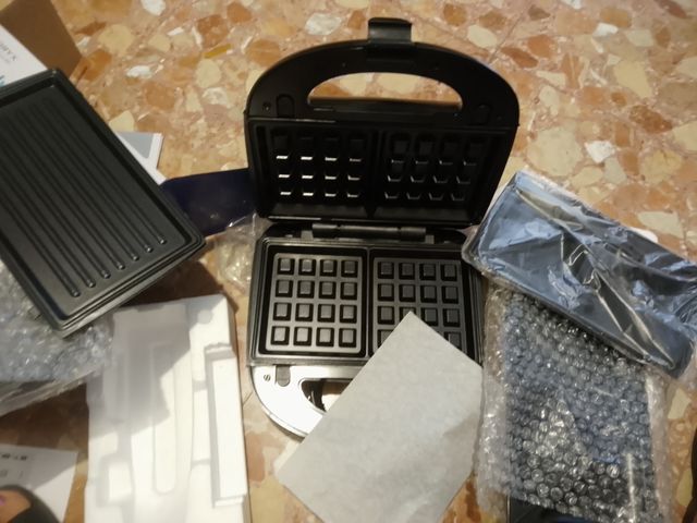 Sandwichera, Tostadora y Gofrera 3 en 1