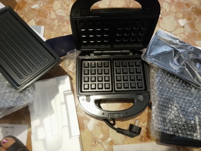 Sandwichera, Tostadora y Gofrera 3 en 1