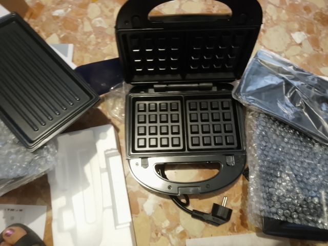 Sandwichera, Tostadora y Gofrera 3 en 1